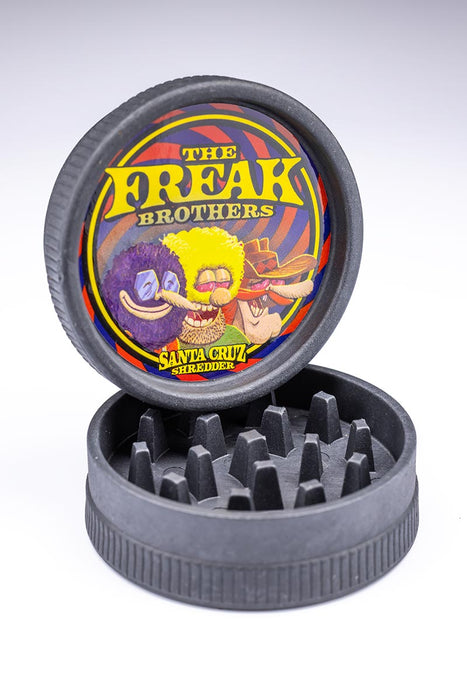 Freak Brothers x SCS 2pc Hemp Shredder